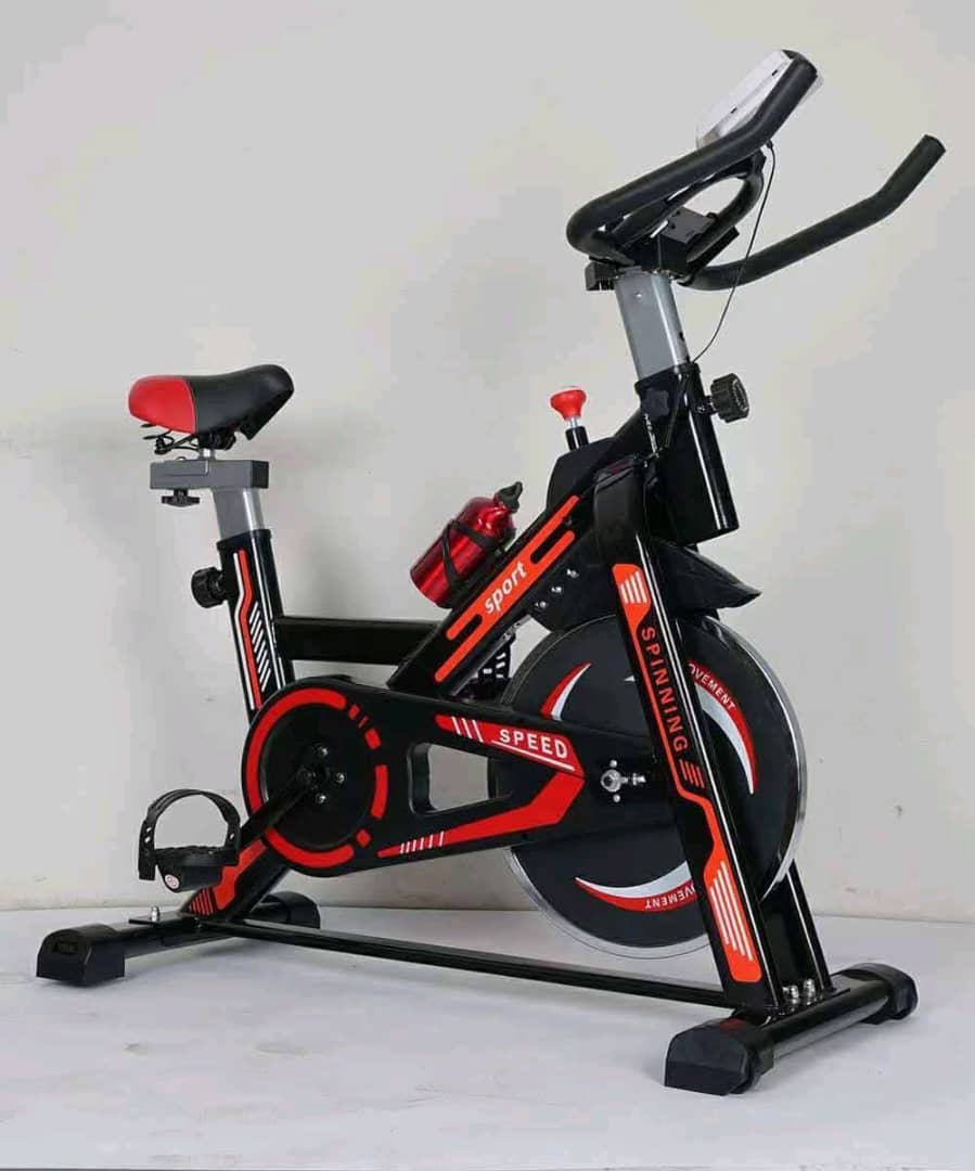 135.000f Vélo sport d'appartement   781963244